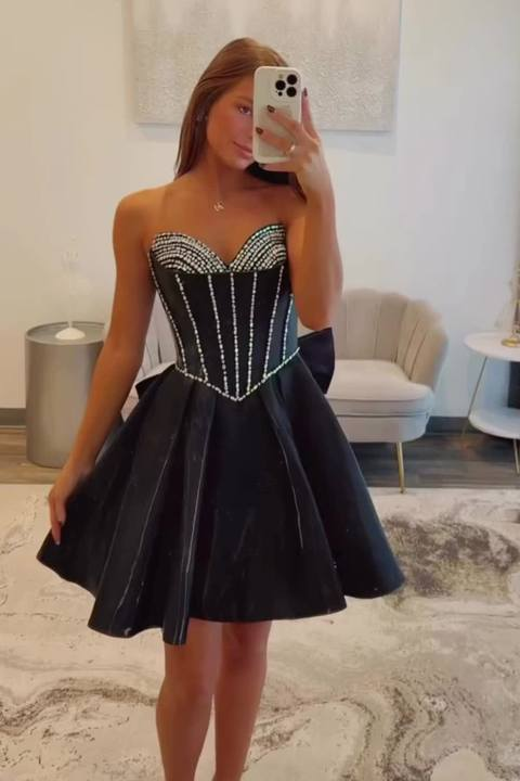 Load image into Gallery viewer, Black A Line Satin Beaded Short Corset Homecoming Dress with Bow
