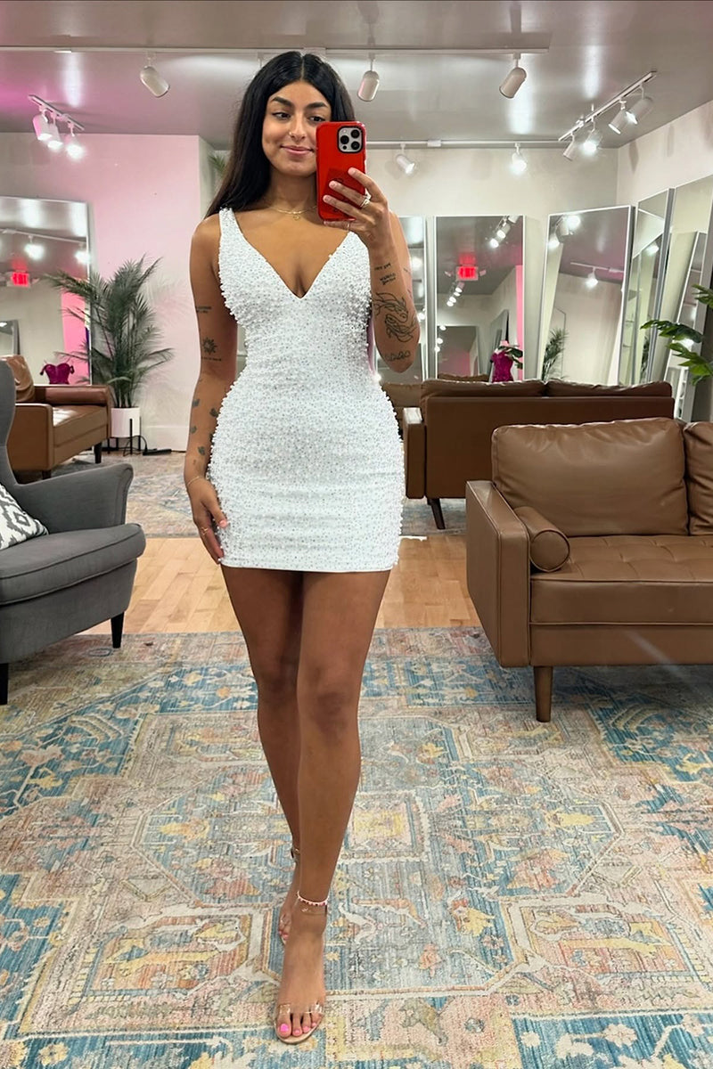 Load image into Gallery viewer, White Tight V-Neck Beaded Short Homecoming Dress
