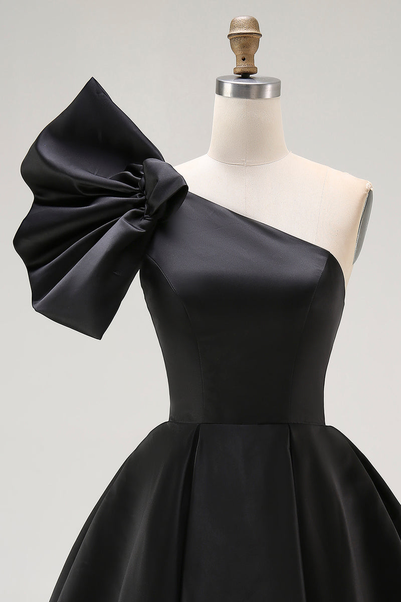 Load image into Gallery viewer, Black Satin A Line Short Homecoming Dress with Ruffles