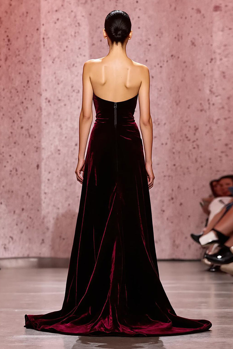Load image into Gallery viewer, Dark Red Strapless Sheath Velvet Long Evening Dress