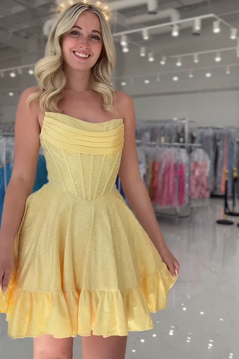 Load image into Gallery viewer, Sparkly Yellow A Line Beaded Short Corset Homecoming Dress with Ruffles