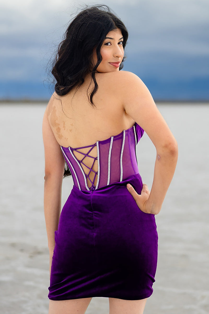 Load image into Gallery viewer, Dark Purple Velvet Tight Ruched Short Corset Homecoming Dress