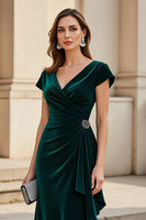 Load image into Gallery viewer, Velvet Pine Ruched V-Neck Long Mother of the Bride Dress with Ruffles