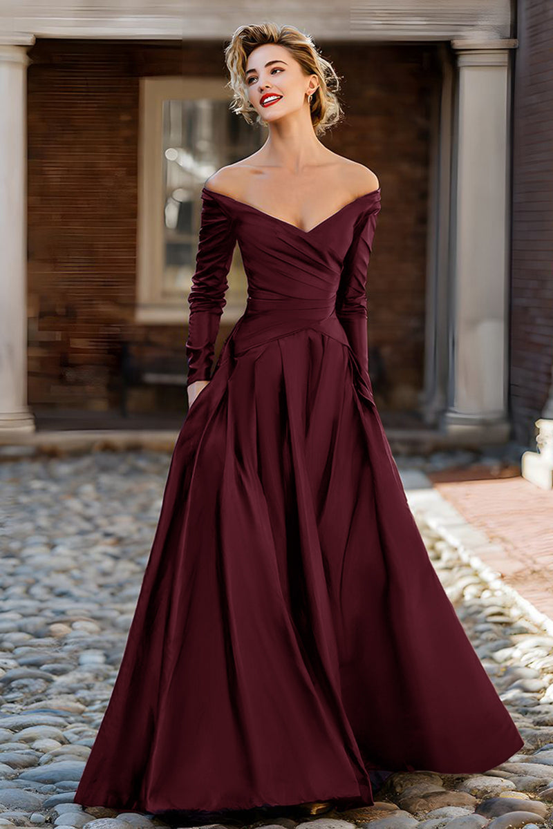 Load image into Gallery viewer, Queendancer Women Plum Taffeta Long Sleeves Mother of the Bride Dress with Pockets Ruched Off the Shoulder A Line Wedding Guest Dress