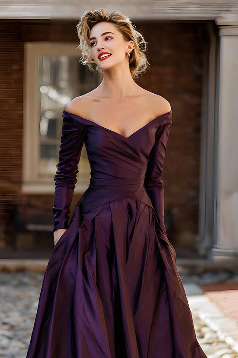 Load image into Gallery viewer, Plum Taffeta A Line Off the Shoulder Long Sleeves Mother of the Bride Dress