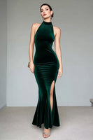 Load image into Gallery viewer, Dark Green Velvet Halter Mermaid Long Formal Dress with Slit