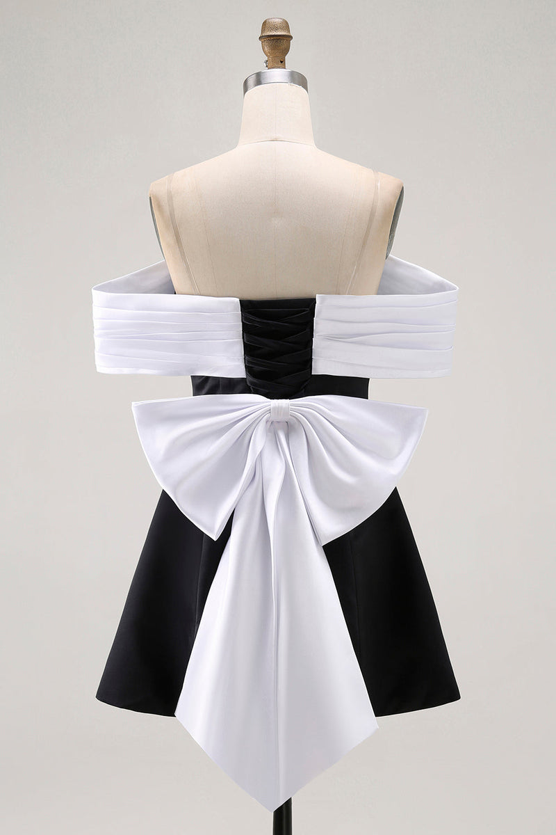 Load image into Gallery viewer, Black A Line Off the Shoulder Short Homecoming Dress with Bow