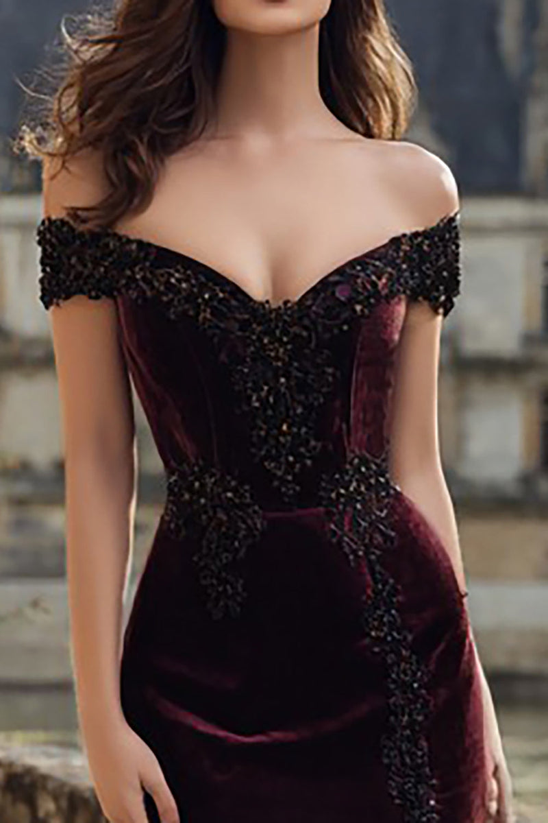 Load image into Gallery viewer, Burgundy Appliqued Mermaid Velvet Long Holiday Party Dress with Slit