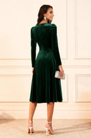 Load image into Gallery viewer, Glitter Dark Green Velvet A Line Midi Holiday Party Dress with Sleeves