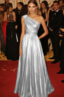 Load image into Gallery viewer, Queendancer Women Metallic Gold Pleated Long Formal Gold Dress A Line One Shoulder Back Cape Gala Dress