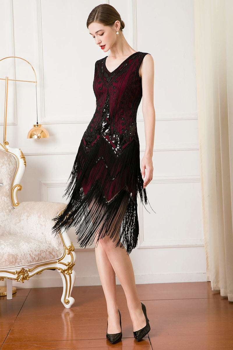 Load image into Gallery viewer, Sparkly Black and Gold V-Neck Sequins 1920s Dress with Fringes