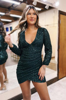 Load image into Gallery viewer, Sparkly Green V-Neck Bodycon Homecoming Dress with Long Sleeves