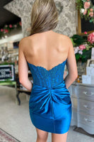 Load image into Gallery viewer, Sweetheart Navy Tight Ruched Short Homecoming Dress mit Appliques