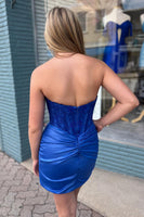 Load image into Gallery viewer, Sweetheart Navy Tight Ruched Short Homecoming Dress mit Appliques