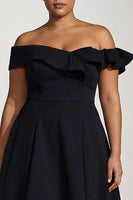 Load image into Gallery viewer, Plus Size Black Off the Shoulder A Line Long Formal Dress