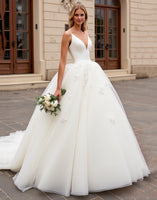 Load image into Gallery viewer, Ivory Organza Sweep Train V Neck Ball Gwon Wedding Dress