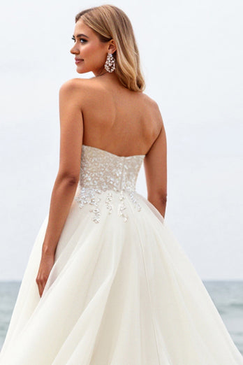 Ivory Organza Sweep Train Strapless Ball Gown Wedding Dress with Appliques