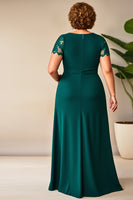 Load image into Gallery viewer, Plus Size Pine  Column Appliques Mother of the Bride Dress with Slit