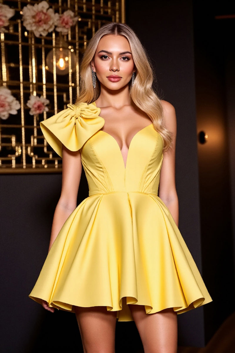 Load image into Gallery viewer, Yellow Satin A Line Short Homecoming Dress with Ruffles
