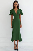 Load image into Gallery viewer, Green V Neck Satin Sheath Long Formal Dress
