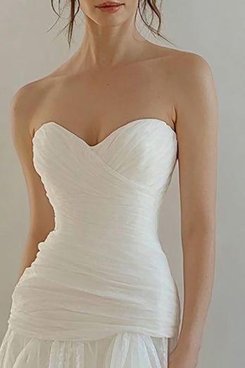 White Sweetheart Short Graduation Dress with Pleats