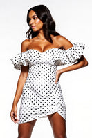 Load image into Gallery viewer, White and Black Sweetheart Short Tight Polka Dot Dress with Sleeves