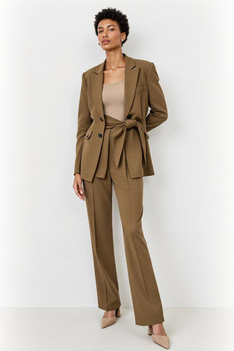 Brown Peak Lapel 2 Piece Satin Business Suits with Bow