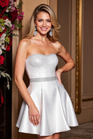 Load image into Gallery viewer, Sparkly Strapless White A Line Short Homecoming Dress with Beading