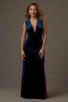 Load image into Gallery viewer, Royal Blue Velvet Sheath V-Neck Long Holiday Party Dress with Slit