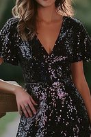 Load image into Gallery viewer, Sparkly Black V-Neck Short Sequin Cocktail Dress with Sleeves