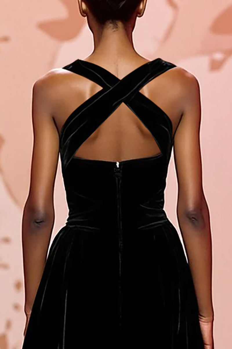 Load image into Gallery viewer, Simple Black Keyhole Velvet Maxi Evening Dress
