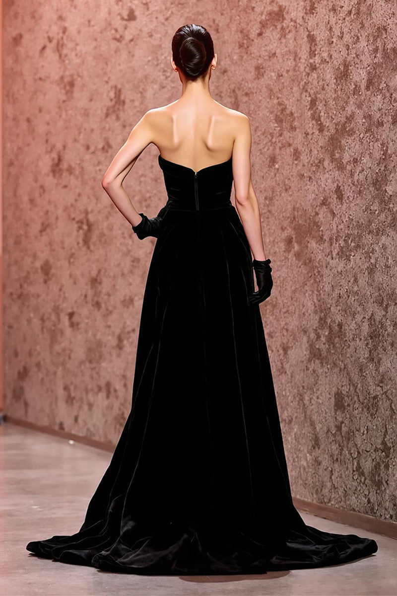 Load image into Gallery viewer, Simple Black Strapless Velvet Long Evening Dress with Slit