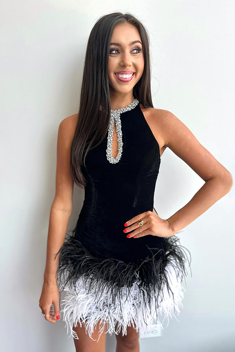 Load image into Gallery viewer, Black Velvet Tight Short Homecoming Dress with Feathers