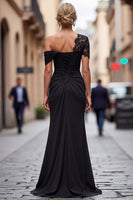 Load image into Gallery viewer, Black Sheath Ruched One Shoulder Long Mother of the Bride Dress with Appliques