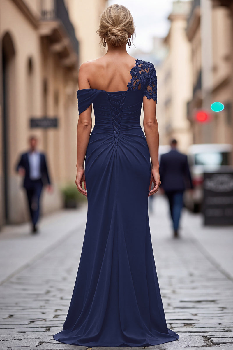 Load image into Gallery viewer, Plum Sheath One Shoulder Ruched Long Mother of the Bride Dress with Appliques