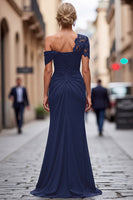 Load image into Gallery viewer, Plus Size Black One Shoulder Ruched Sheath Long Mother of the Bride Dress with Appliques