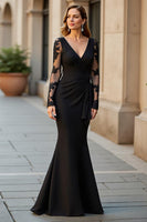 Load image into Gallery viewer, Black Mermaid Ruffled V-Neck Long Mother of the Bride Dress with Lace