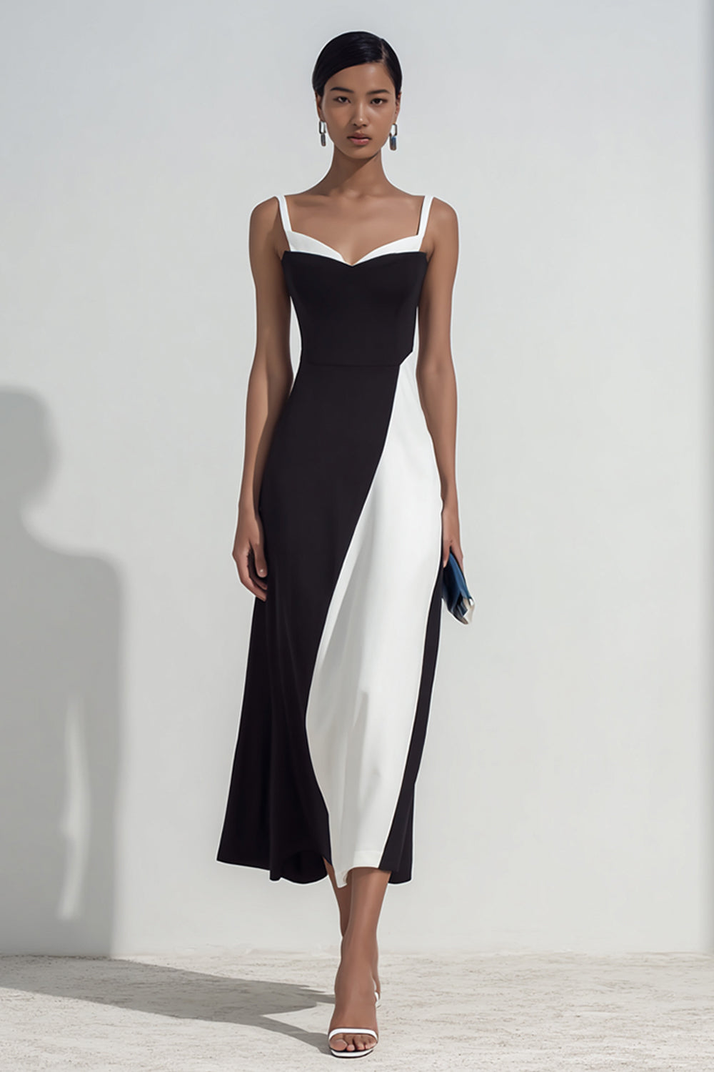 Black and White Sheath Patchwork Spaghetti Straps Maxi Formal Dress