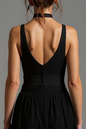 Black V-Neck A Line Lace Long Formal Dress