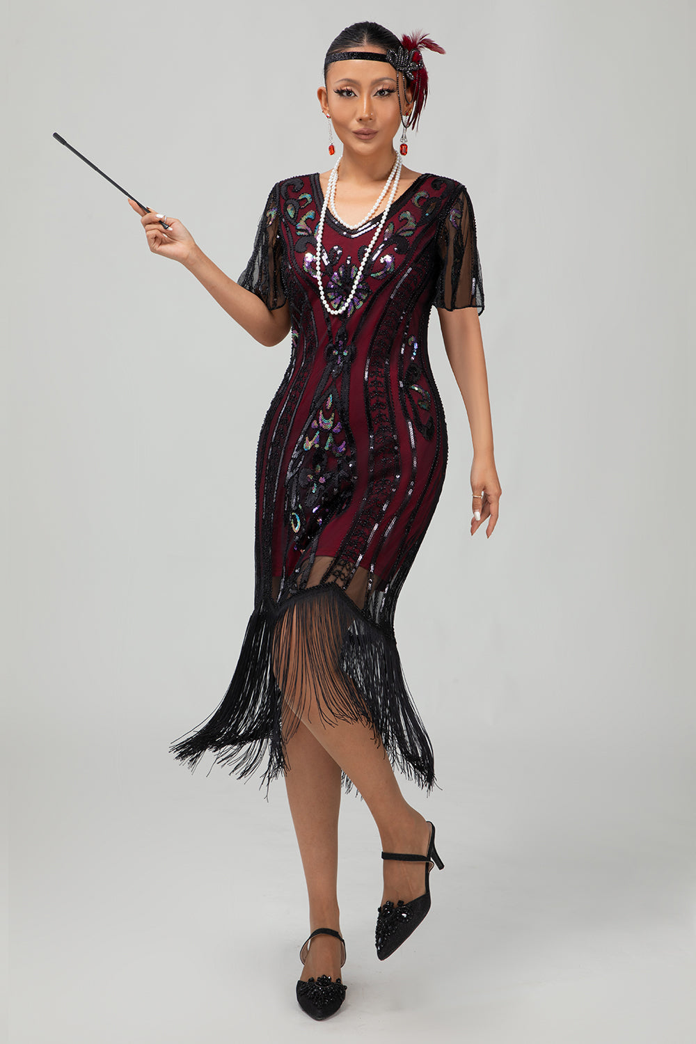 Sparkly Black Burgundy Fringed Short Sleeves 1920s Dress with Sequins