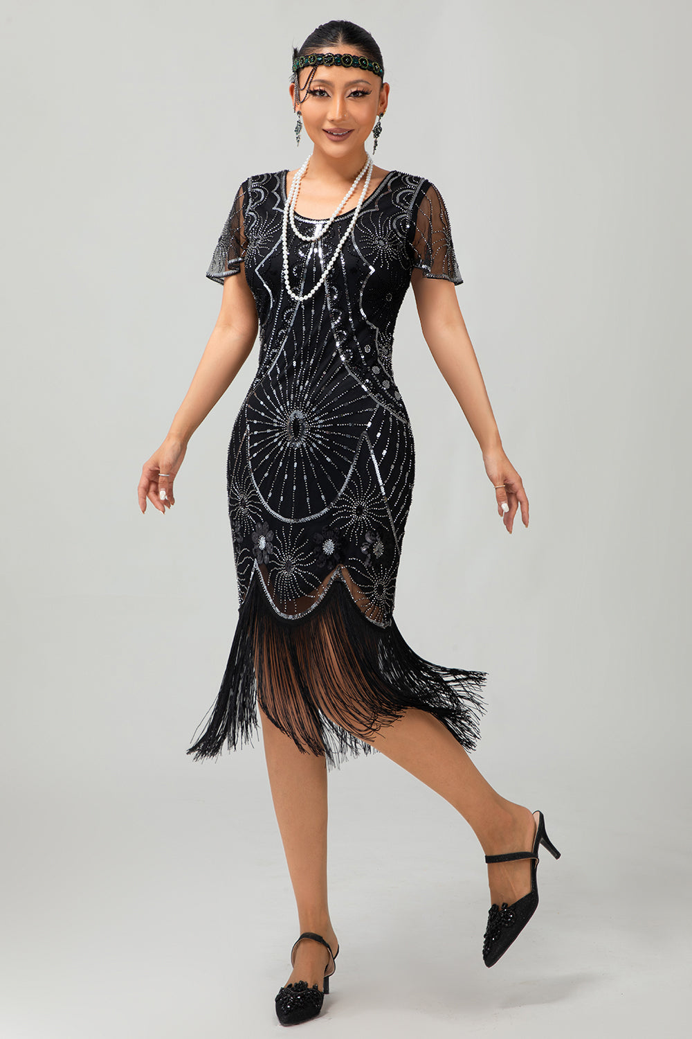 Sparkly Black Silver Sequins Short Sleeves Flapper Dress with Fringes