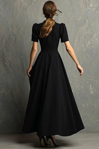 Elegant Black A-Line High Neck Short Sleeves Long Formal Dress with Pockets