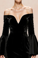 Load image into Gallery viewer, Black Velvet Mermaid Long Sleeves Formal Dress with Slit