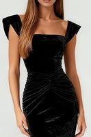 Load image into Gallery viewer, Simple Black Ruched Mermaid Velvet Long Formal Dress with Slit