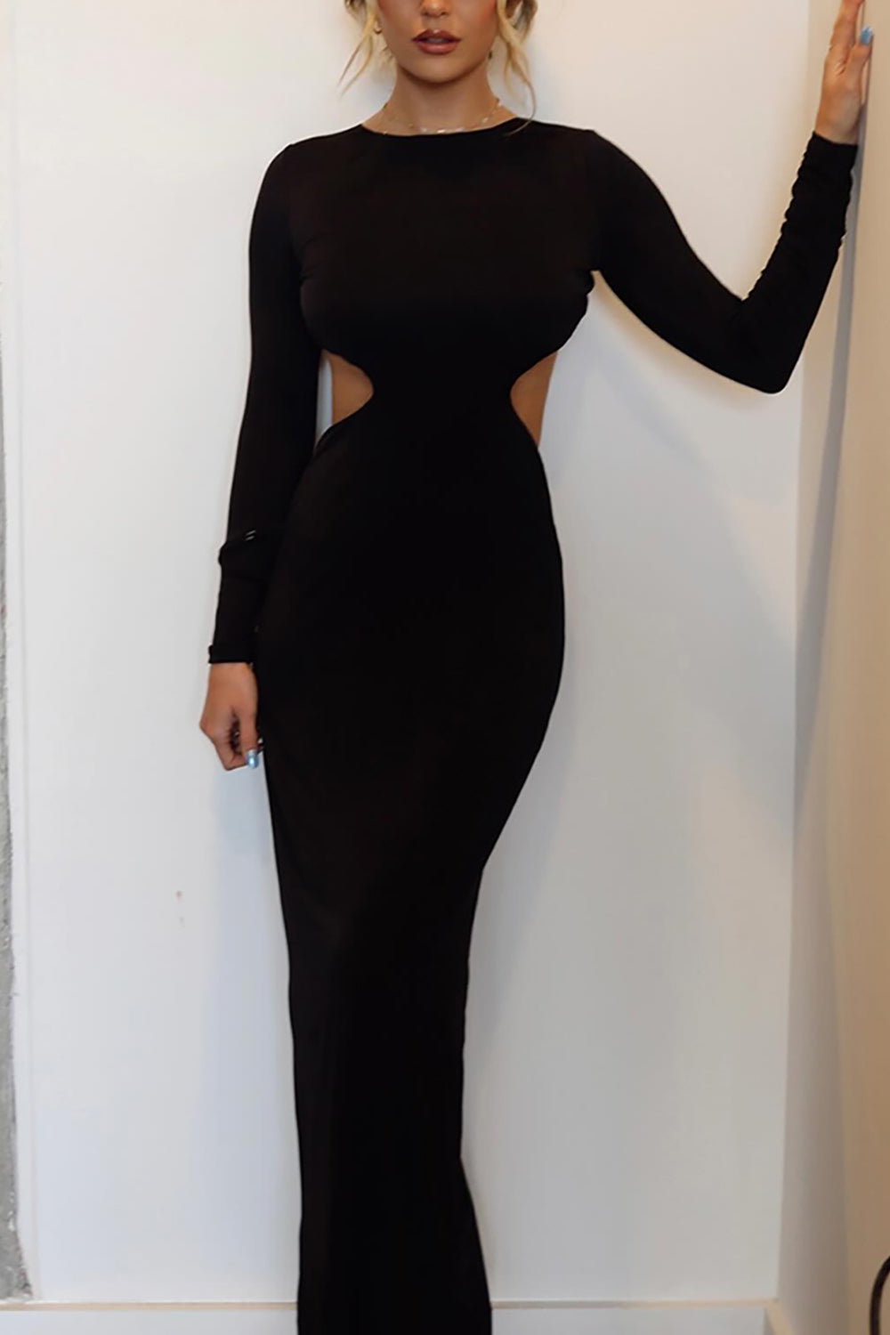 Black Sheath Cut Out Round Neck Long Sleeves Prom Dress