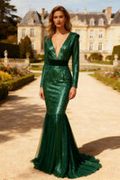 Load image into Gallery viewer, Sparkly Dark Green Mermaid Sequin V Neck Long Prom Dress