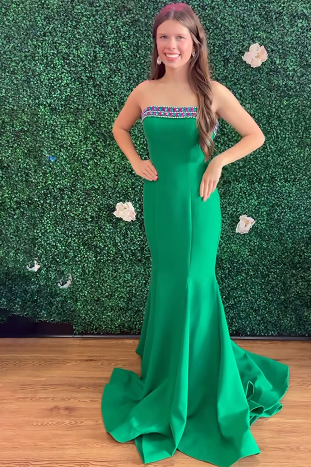 Sparkly Green Strapless mermaid Long Satin Prom Dress