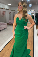 Load image into Gallery viewer, Green Satin Mermaid Strapless Long Prom Dress