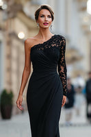 Load image into Gallery viewer, Black One Shoulder Long Mermaid Mother of the Bride Dress with Lace