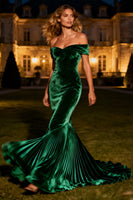 Load image into Gallery viewer, Dark Green Velvet Mermaid Long Holiday Party Dress with Pleats